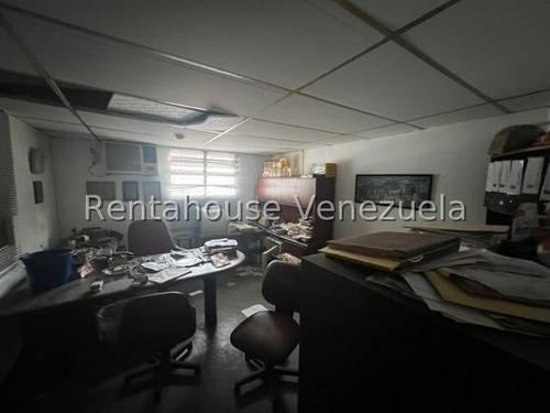 Se Alquila Local En Los Chaguaramos