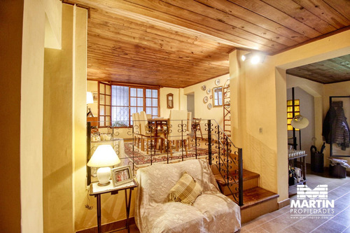 Casa En Venta 4 Amb Con Jardín En Mart.-santa Fe/fleming