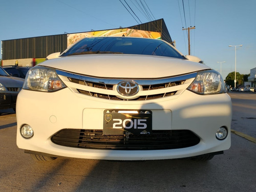 Vendo Toyota Etios 4 Puertas Xls 2015
