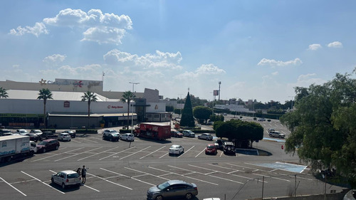 Local En Renta Plaza Antares. León Gto. 1,285 M2