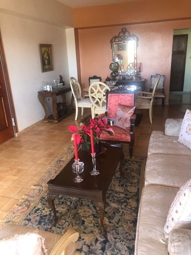 Imagen 12 de 13 de Apartamento De 3 Habitaciones 1 Parqueo En Gazcue Con 127m2