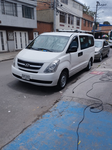 Hyundai Grand Starex Modelo 2011