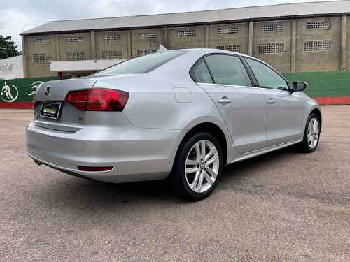 Imagem 8 de 13 de Volkswagen Jetta 2.0 Tsi Highline 211cv Gasolina 4p