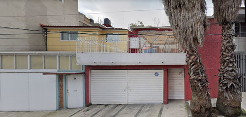 Casa De Remate Bancario En Calle Privada Ubicada En La Colonia Colina Del Sur 