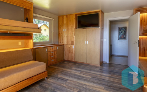 Alquiler Casa En Bariloche Con Costa De Lago Nahuel Huapi. Villa Tacul. Capacidad 8. 334.