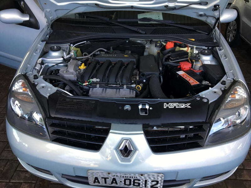 Imagem 11 de 14 de Renault Clio Sedan Privilege 1.6 16v Completo