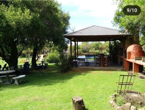 Se Vende Complejo Turístico En Barrio Artalaz De Colón