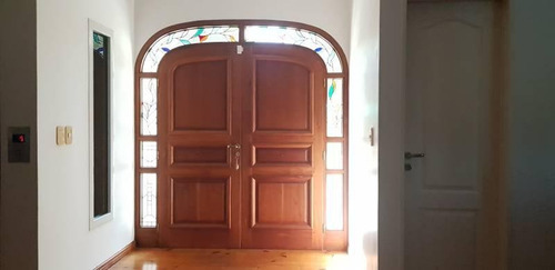 Imagen 30 de 30 de Casa De Categoria En Venta Sobre Dos Lotes Con Amplia Vista Al Rio En Santa Catalina!