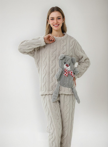 Pijama De Mujer Gruesa Y Caliente Con Muñeca De Peluche