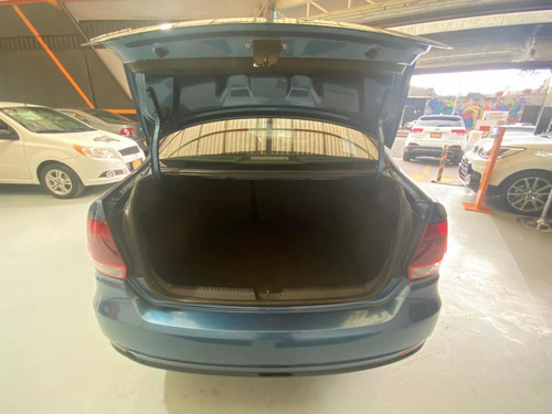 Imagen 10 de 13 de Volkswagen Vento 2019 1.6 Starline Mt