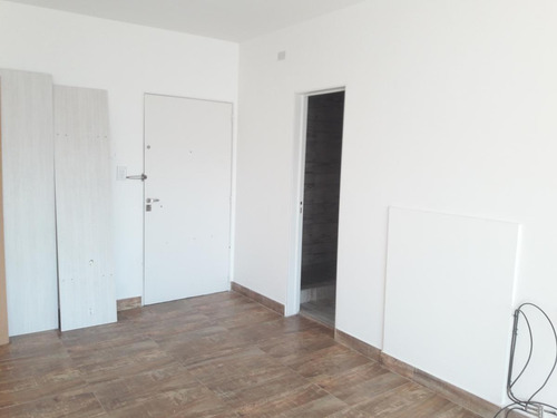 Imagen 4 de 10 de Departamento - San Cristobal- Monoambiente