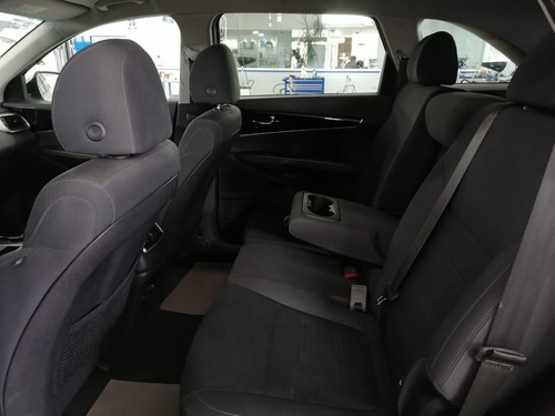 Imagen 9 de 15 de Kia Sorento Lx 2019