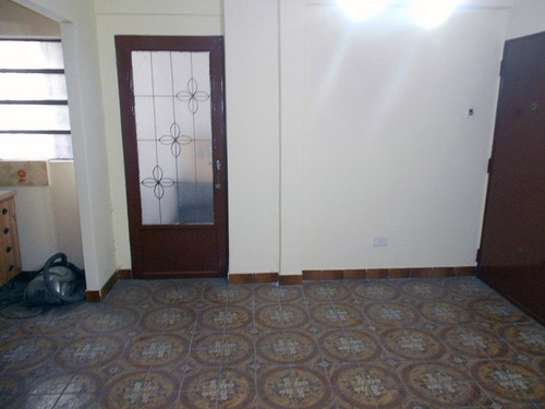 Imagen 8 de 16 de Departamento 2 Amb. Buen Estado A Mts. Av. De Mayo - Ramos Mejia