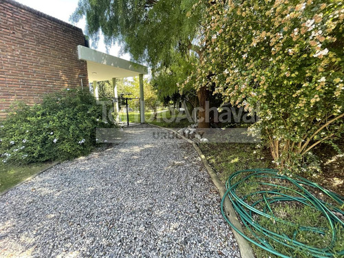 Excelente Casa De 4 Dormitorios A Pasos De Rambla Costanera