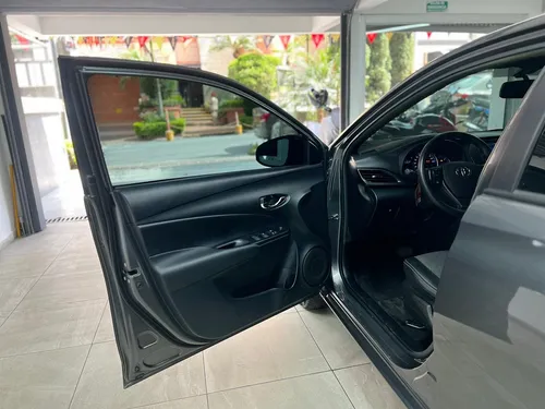 Toyota Yaris At 2023