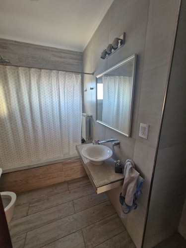 Casa En Venta Con Pileta En Rojas