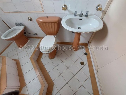 Imagen 10 de 16 de Apartamento Remodelado Mls#23-4612