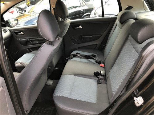 Imagem 8 de 11 de Volkswagen Fox 1.0 2014 Série Especial Trend Flex 5p
