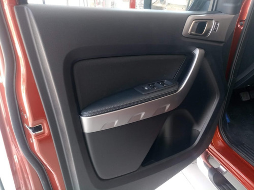 Imagen 4 de 15 de Ford Ranger Xlt 3.2 4x4 Manual 200hp