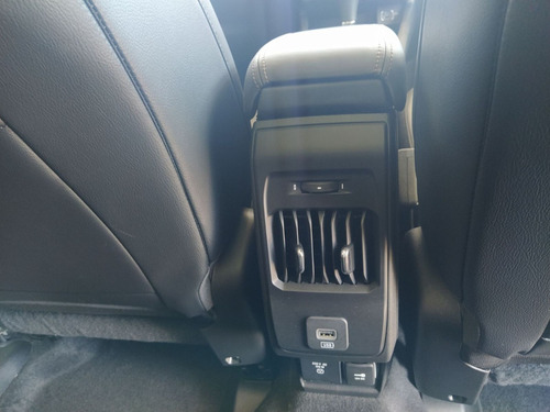 Imagen 15 de 20 de Jeep Compass Limited 4x2 At6 0km Varios Colores En Stock