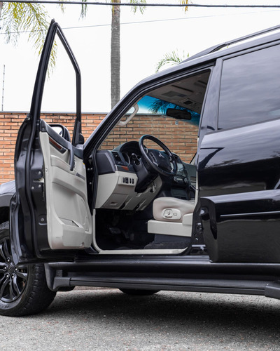 Mitsubishi Pajero HPE Full 3.2 4x4 T.I.Dies. 5p Aut