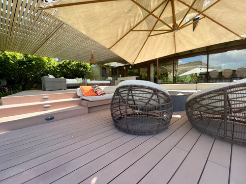 Venta Casa Moderna, Con Orilla Laguna Privada