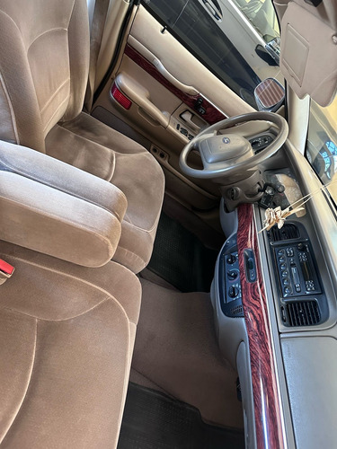 Ford Grand Marquis Ls Análogo At