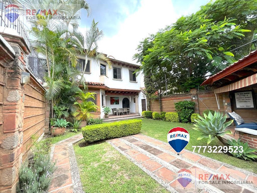 Venta De Casa Sola En Lomas De Cortés, Cuernavaca, Morelosclave 4470