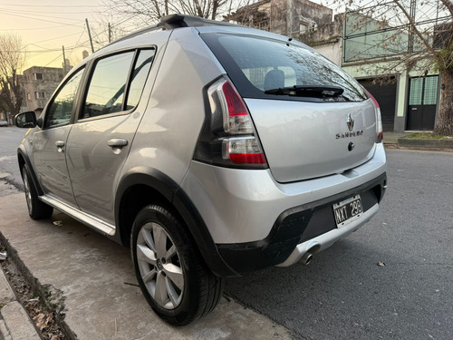 Renault Sandero Stepway 1.6 Confort 105cv