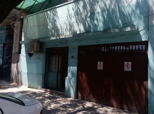 Casa En Venta De 4 Dorm. Barrio Meiggs