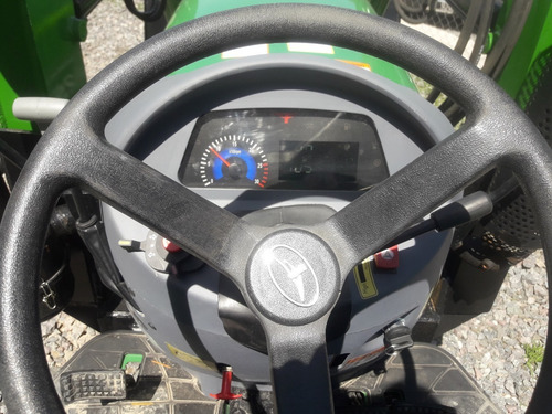 Imagen 10 de 11 de Tractor Chery By Lion 45 Hp 4x4 Con Pala Omar Martin