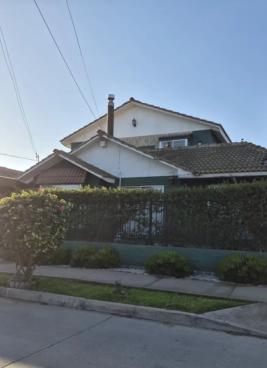 Imagen 1 de 28 de Hermosa Casa En Ubicación Privilegiada. A 2 Cuadras De Jumbo