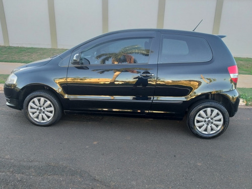 Volkswagen Fox 1.0 Vht Trend Total Flex 3p 2009