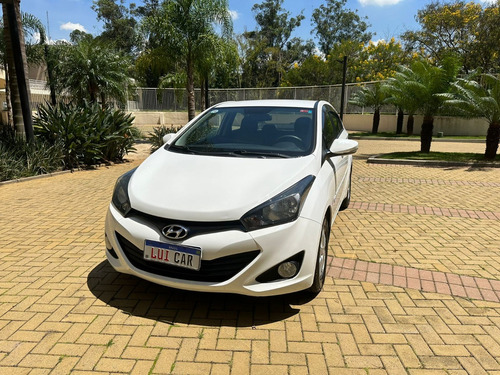 Hyundai HB20S 1.0 Comfort Plus Flex 4p