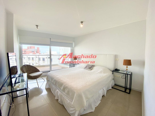 Imagen 7 de 18 de Playa Mansa A Pasos Del Mar Y Del Enjoy ! Excelentes Servicios