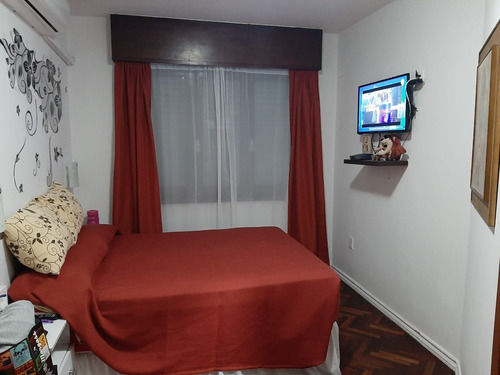 Ideal Invesores Con Renta Fija Casa De Altos Ubicada En Jose Batlle Y Ordoñez Y General Flores .