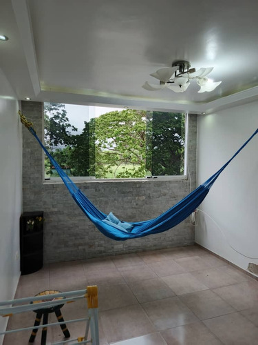 Angelica Acosta Vende Confortable Apartamento En Residencia Tulipan San Diego