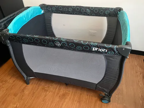 Cuna Corral 3 En 1 + Cambiador Priori Ariel Color Verde (Usado)