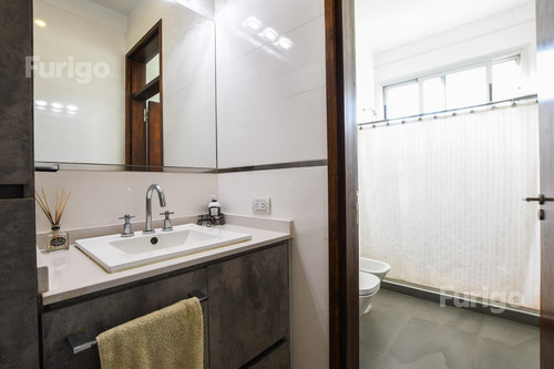 Casa En 3 Dormitorios En Soldini - Barrio Las Pérgolas