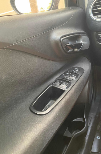 Imagem 8 de 12 de Fiat Punto 2015 1.8 16v Sporting Flex Dualogic 5p