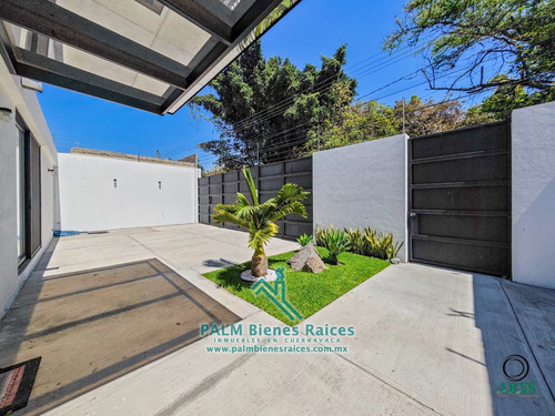 Casa Sola Con Alberca Climatizada, Brisas, 3 Recámaras, 3.5 Baños, 3 Autos, Seguridad 24hrs $6,350,000.00