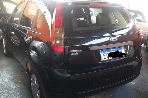 Imagem 3 de 5 de Ford Fiesta 2011 1.0 Flex 5p