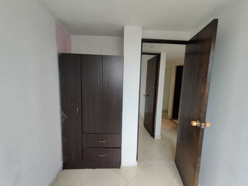 Imagen 12 de 20 de Apartamento En Venta En Medellín La Candelaria