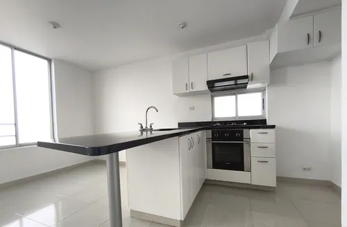 Apartamento En Venta En Prados Del Este. Cod V30502