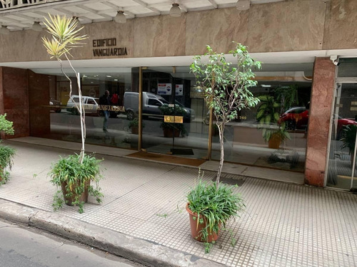Imagen 1 de 12 de Hermoso Departamento Exelente Ubicacion Bajas Exp Cochera Op