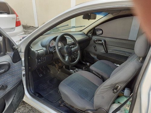 Chevrolet Corsa Pick-up 1.6 St 2p 2001