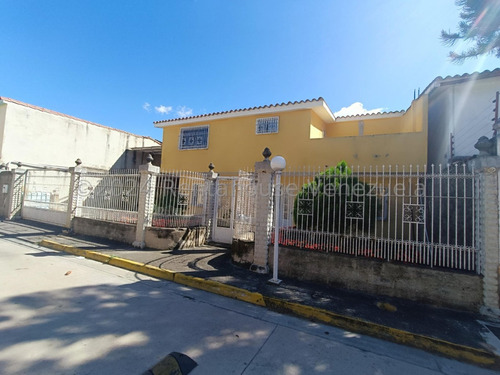 Aup Casa En Venta Urb La Castellana- La Victoria Edo Aragua Cod 24-16423