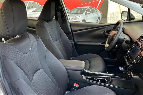 Toyota Prius 1.8 Base Cvt