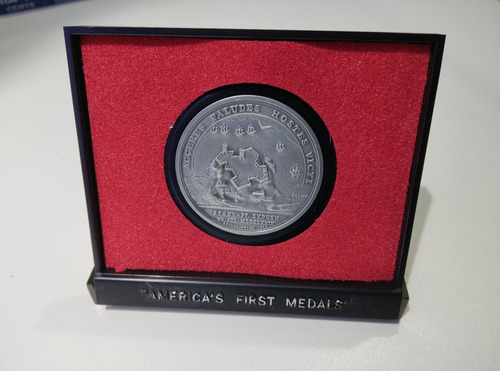 Medalha Usa No Estojo Sem Certificado (Usado)