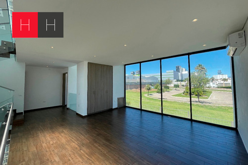 Casa En Venta En Lomas De Angelópolis I